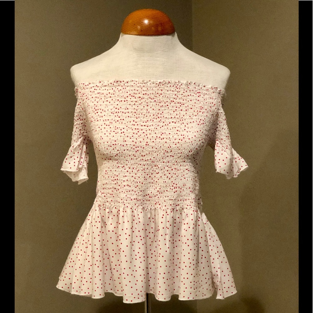 Japna - polka dot cold shoulder shirt